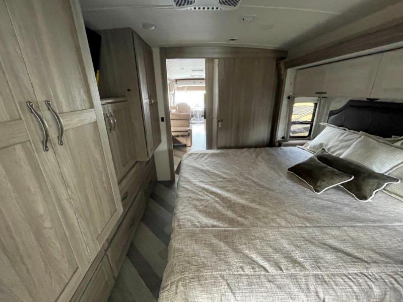 Winnebago Adventurer 35F master bedroom